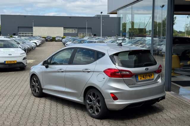 Ford Fiesta (2019) thumbnail 3