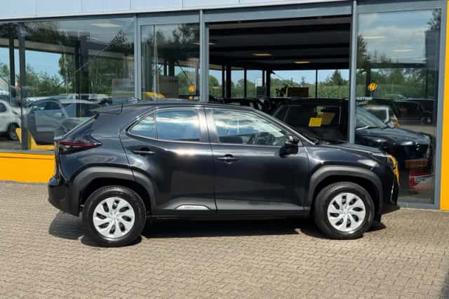 Toyota Yaris Cross (2023) thumbnail 5