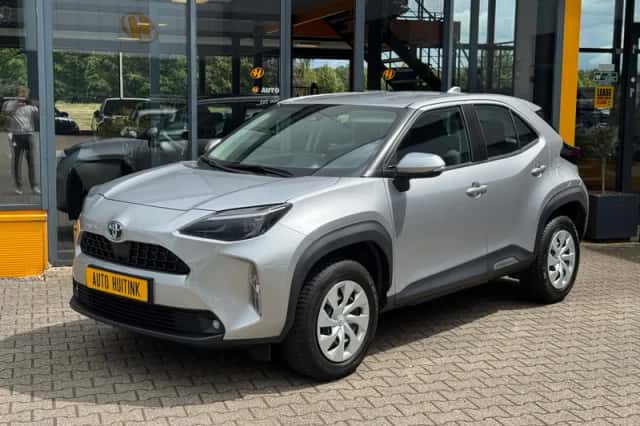 Toyota Yaris Cross (2023) thumbnail 1