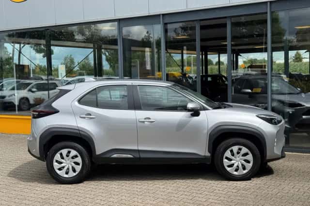 Toyota Yaris Cross (2023) thumbnail 5
