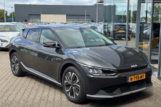 Kia EV6 (2021) thumbnail 6
