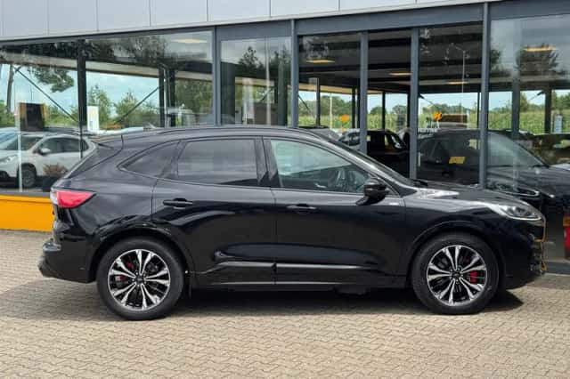 Ford Kuga (2020) thumbnail 5
