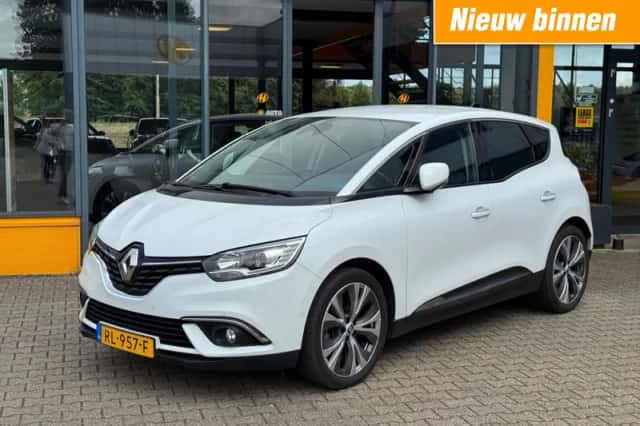 Renault Scénic (2018) thumbnail 2