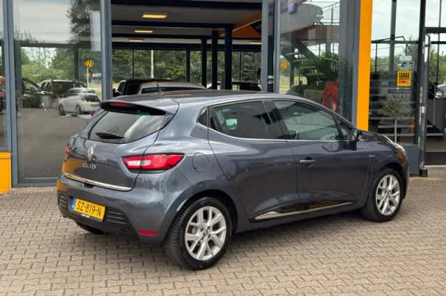 Renault Clio (2018) thumbnail 4