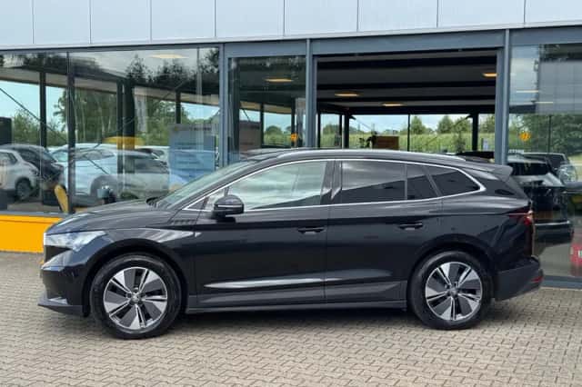 Škoda Enyaq (2023) thumbnail 2