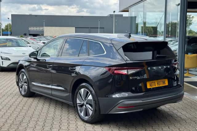 Škoda Enyaq (2023) thumbnail 3