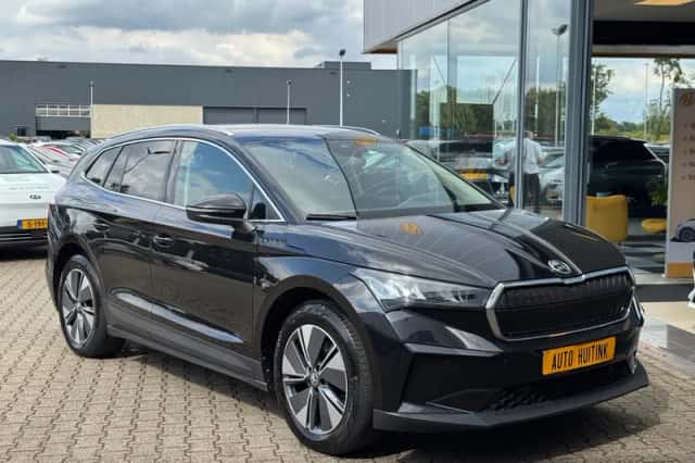 Škoda Enyaq (2023) thumbnail 6
