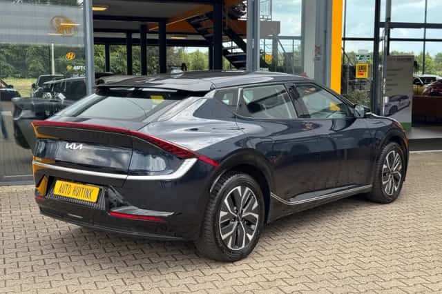 Kia EV6 (2023) thumbnail 4