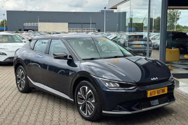 Kia EV6 (2023) thumbnail 6