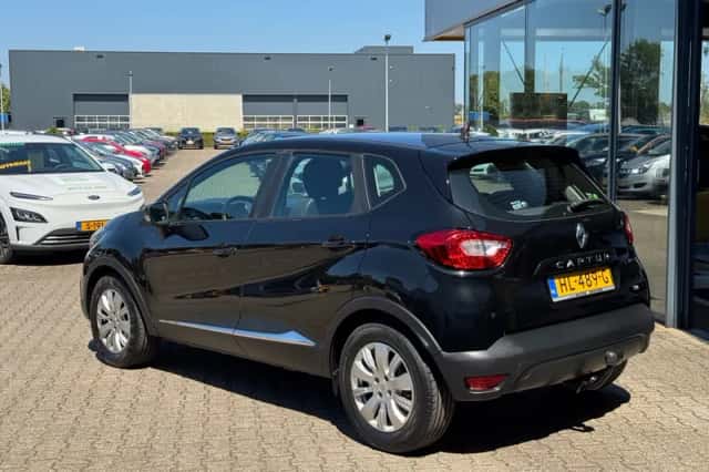 Renault Captur (2013) thumbnail 3