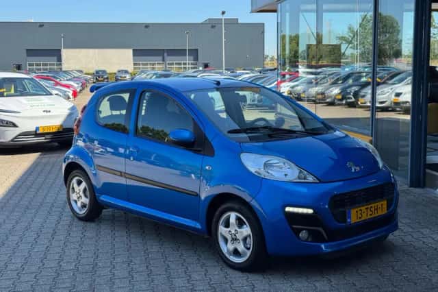 Peugeot 107 (2012) thumbnail 6