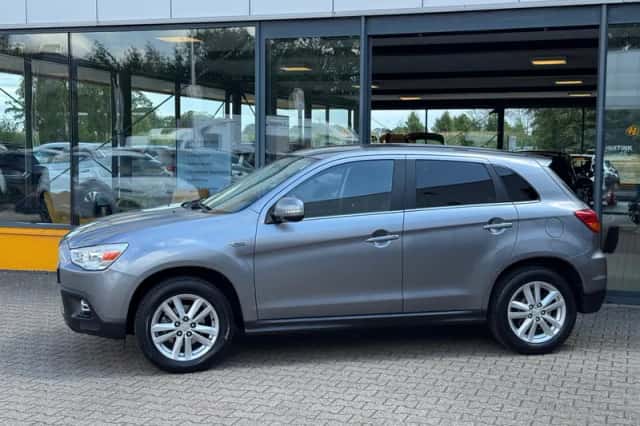 Mitsubishi ASX (2012) thumbnail 2