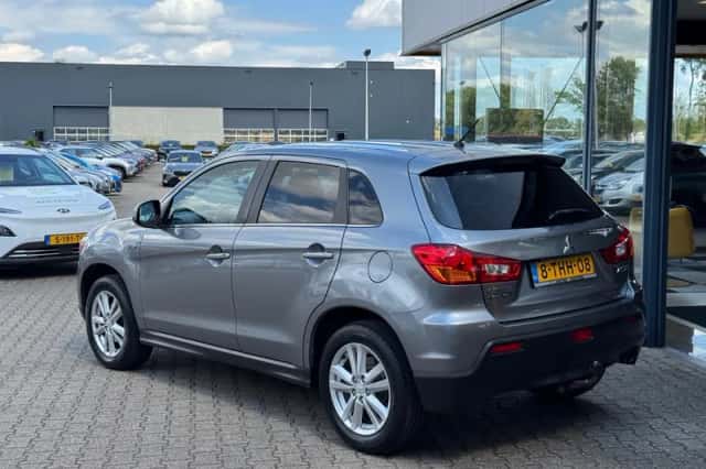 Mitsubishi ASX (2012) thumbnail 3