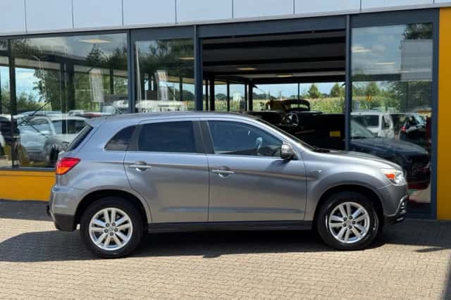 Mitsubishi ASX (2012) thumbnail 5
