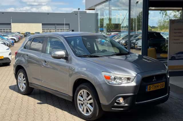 Mitsubishi ASX (2012) thumbnail 6