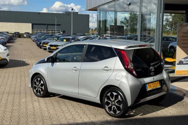 Toyota Aygo (2018) thumbnail 3