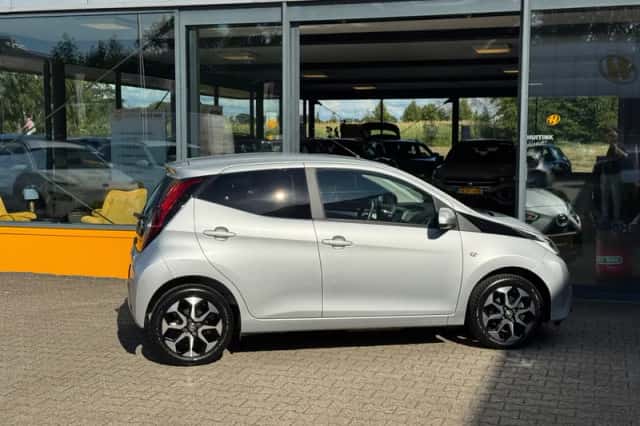 Toyota Aygo (2018) thumbnail 5