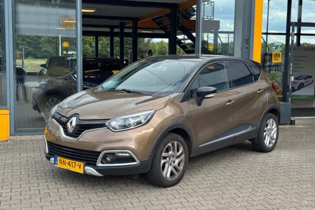 Renault Captur (2017) thumbnail 1