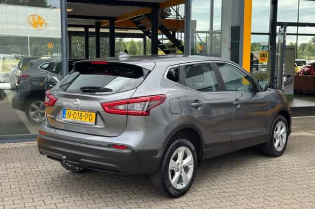 Nissan Qashqai (2019) thumbnail 4