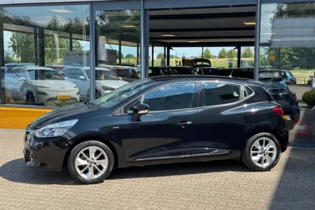 Renault Clio (2016) thumbnail 2