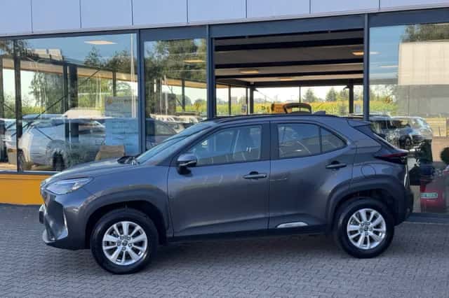Toyota Yaris Cross (2025) thumbnail 2