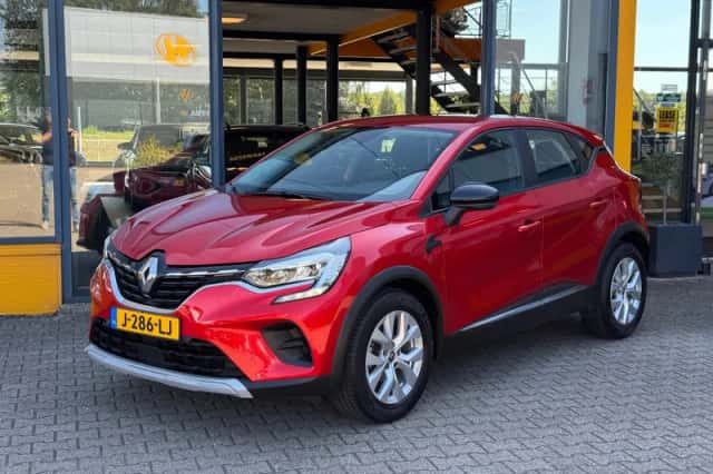 Renault Captur (2020) thumbnail 1