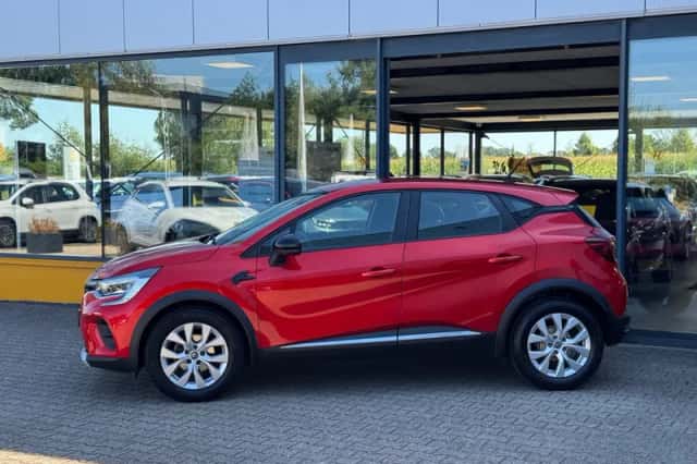 Renault Captur (2020) thumbnail 2