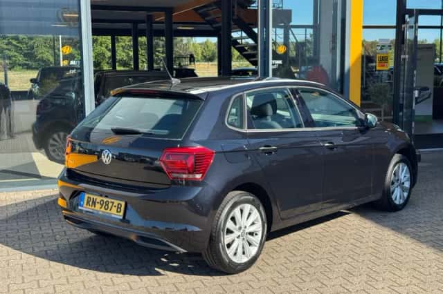 Volkswagen Polo (2018) thumbnail 3
