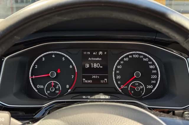 Volkswagen Polo (2018) thumbnail 5