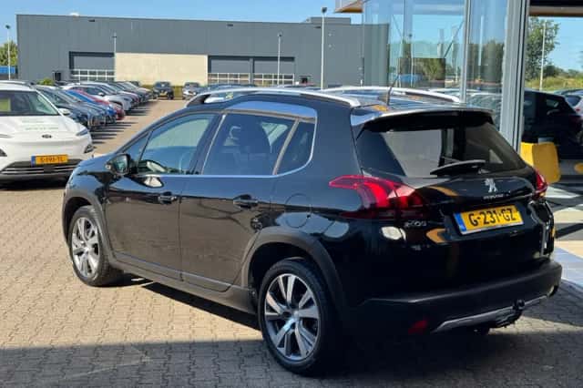 Peugeot 2008 (2019) thumbnail 3