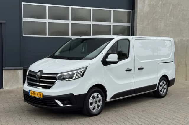 Renault Trafic (2024) thumbnail 1