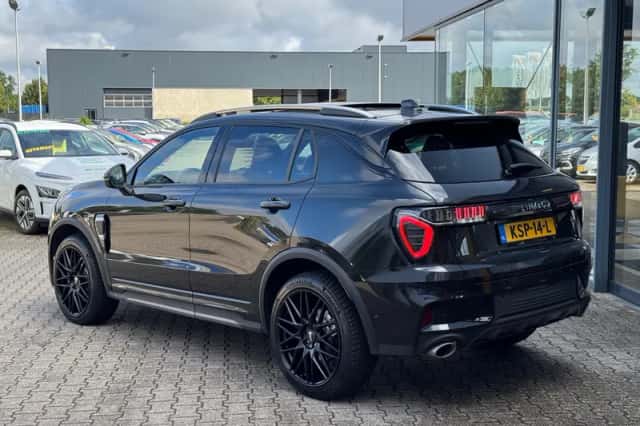 Lynk & Co 01 (2023) thumbnail 3