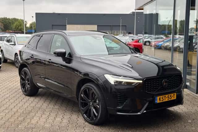 Volvo XC60 (2024) thumbnail 4