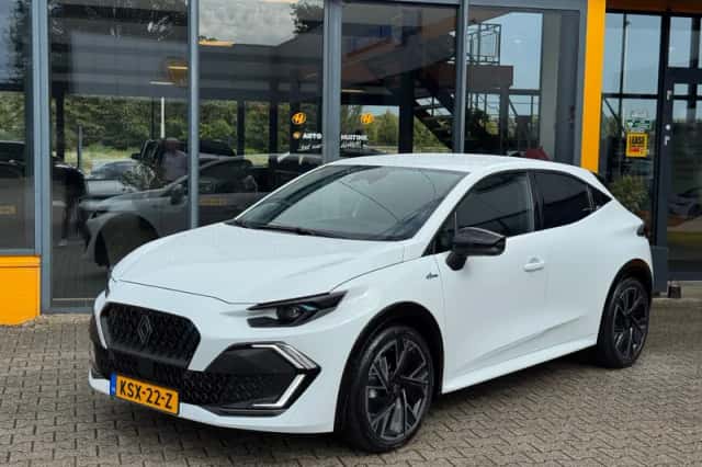 Renault Clio (2026) thumbnail 1