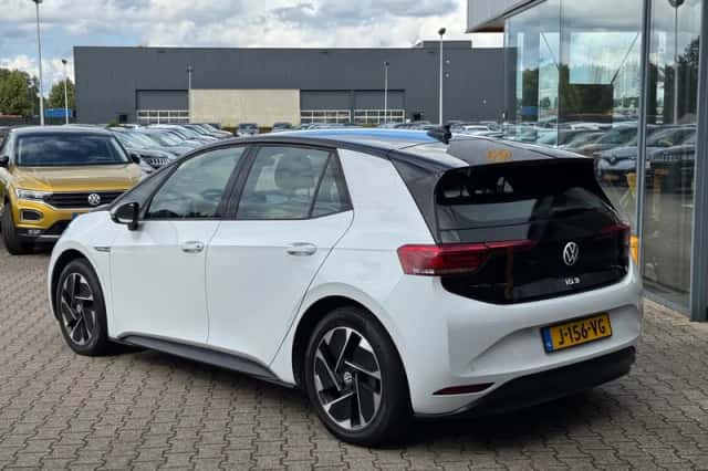 Volkswagen ID.3 (2020) thumbnail 3