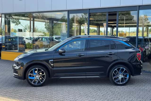 Lynk & Co 01 (2022) thumbnail 2