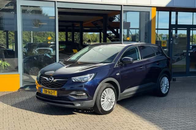 Opel Grandland X (2018) thumbnail 1