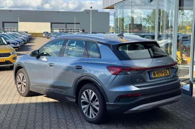 Audi e-tron (2021) thumbnail 2