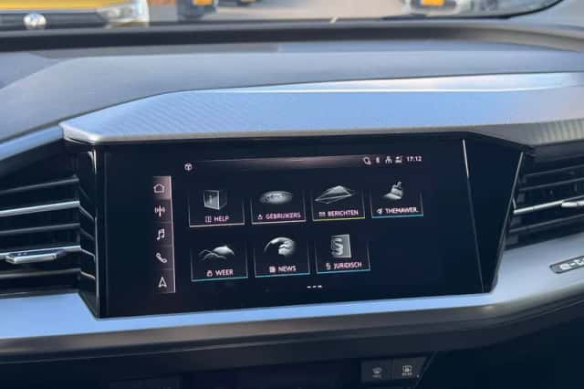Audi e-tron (2021) thumbnail 6