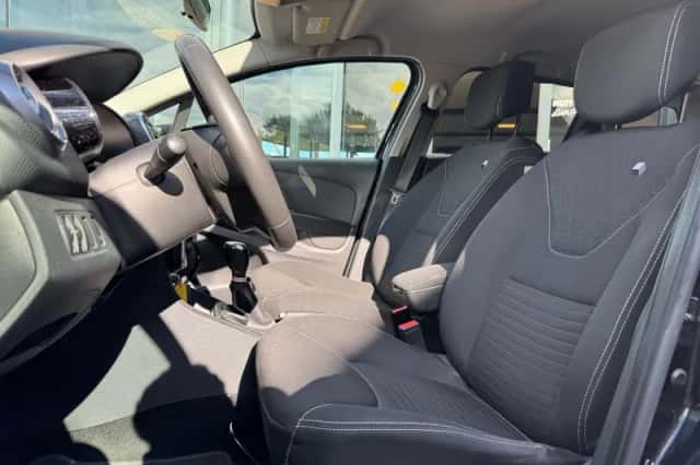 Renault Clio (2018) thumbnail 4