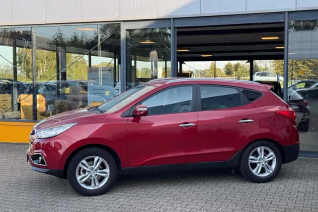 Hyundai ix35 (2010) thumbnail 2