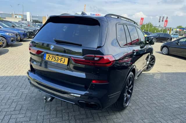 BMW X7 (2020) thumbnail 5