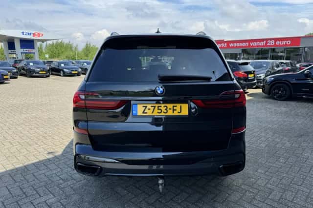 BMW X7 (2020) thumbnail 6