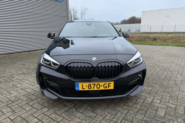 BMW 1-Serie (2021) thumbnail 3