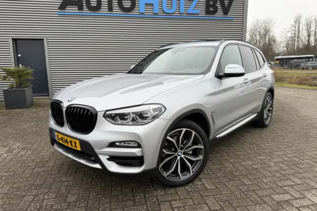 BMW X3 (2019) thumbnail 2
