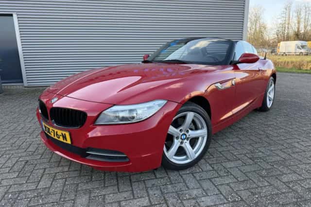 BMW Z4 (2014) thumbnail 2