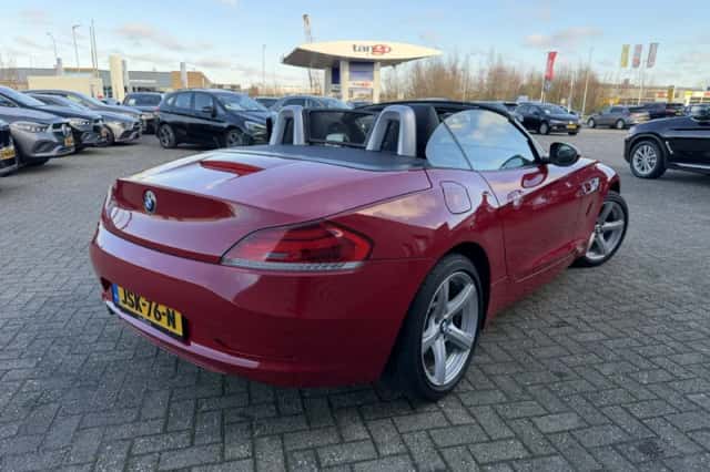 BMW Z4 (2014) thumbnail 5