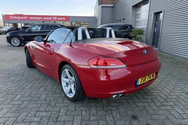 BMW Z4 (2014) thumbnail 6