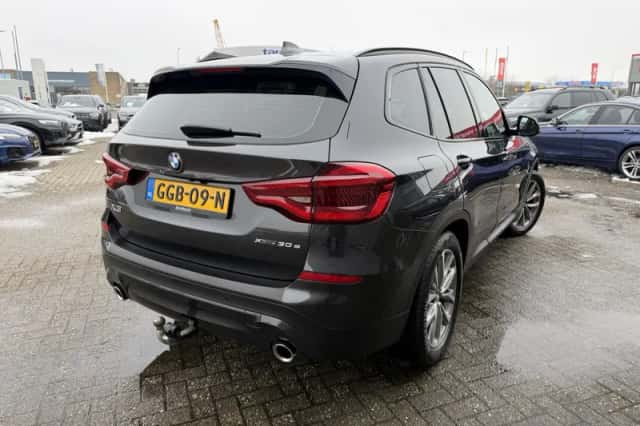 BMW X3 (2021) thumbnail 5