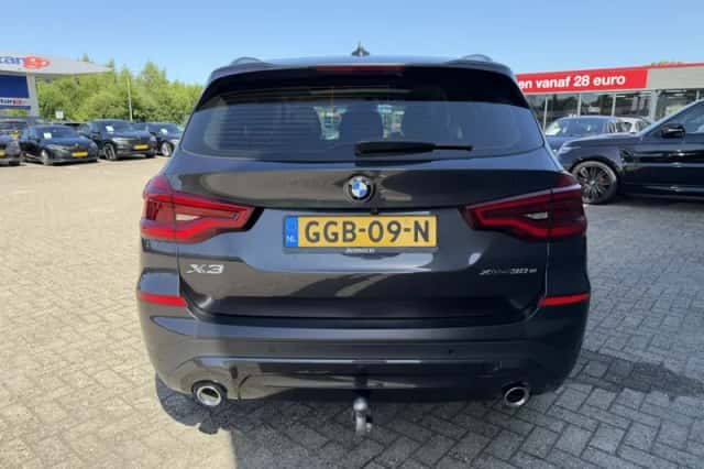 BMW X3 (2021) thumbnail 6